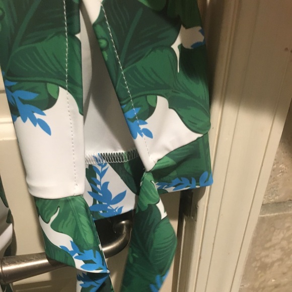 Tropical dress - Picture 3 of 4